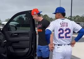 Juan Soto le regala yipeta a compañero que usaba el número 22 antes de llegar a los Mets